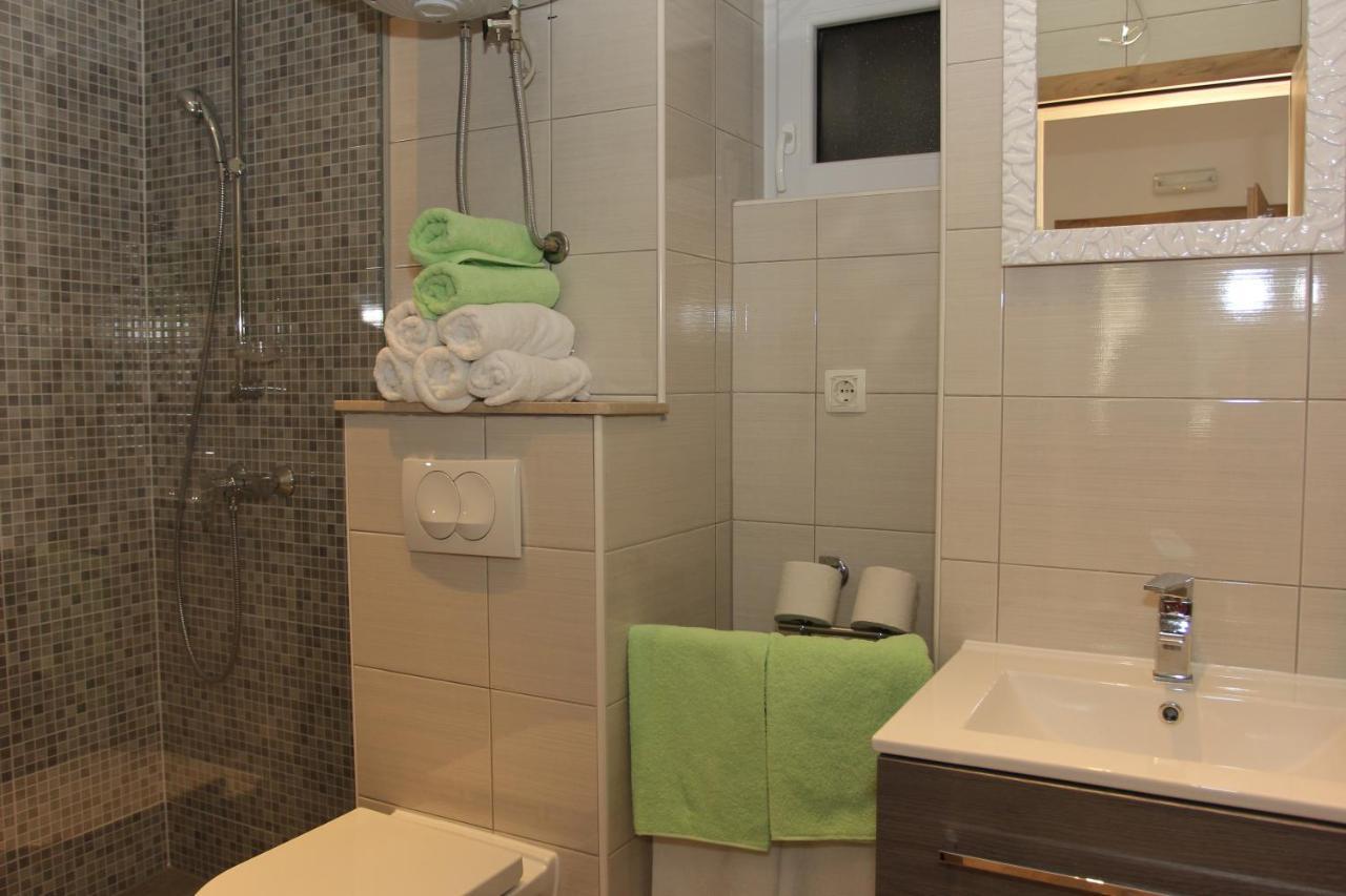 Apartment House Vitaic Supetar Ngoại thất bức ảnh