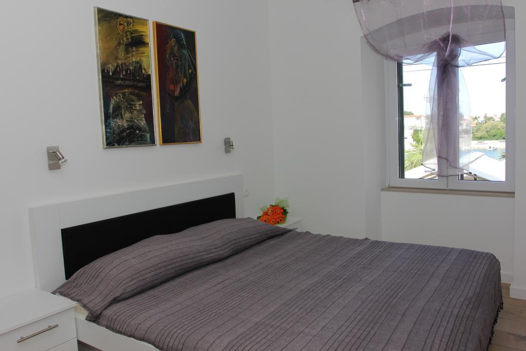 Apartment House Vitaic Supetar Phòng bức ảnh