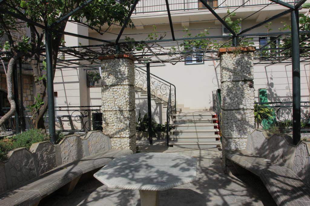 Apartment House Vitaic Supetar Phòng bức ảnh