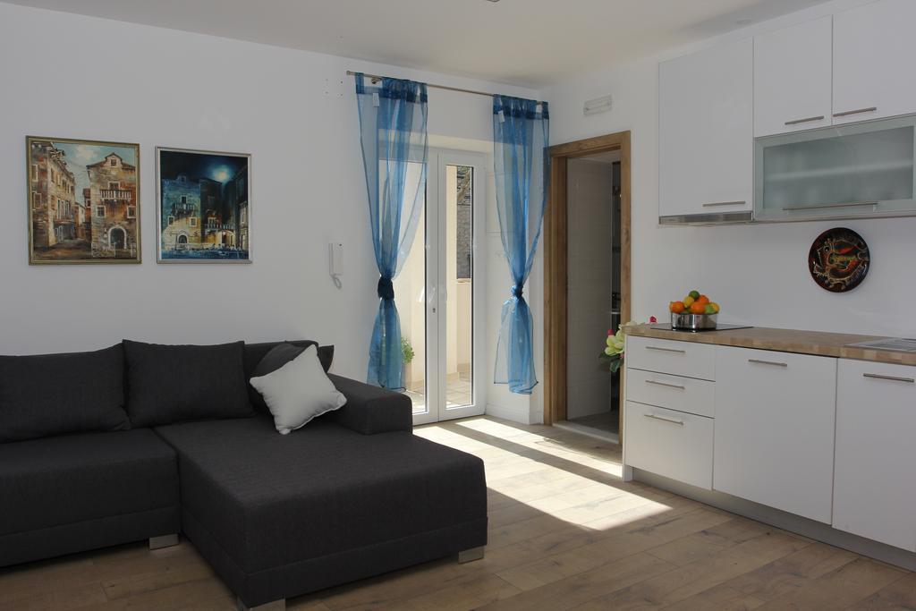 Apartment House Vitaic Supetar Phòng bức ảnh