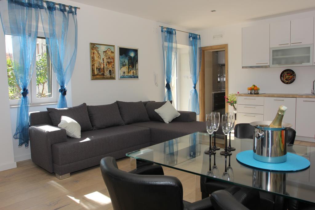 Apartment House Vitaic Supetar Phòng bức ảnh