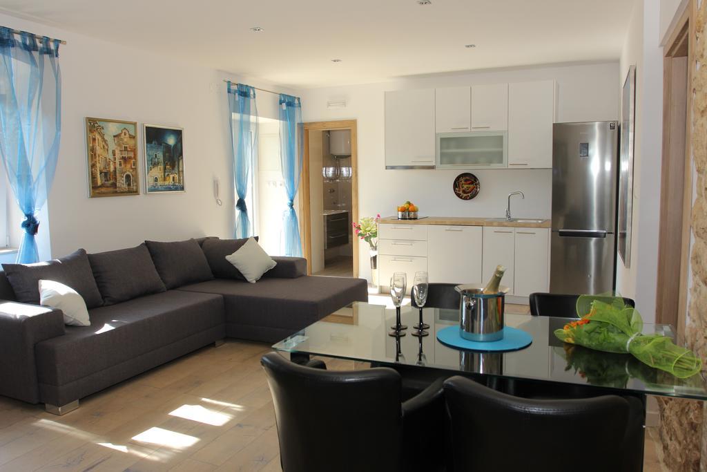Apartment House Vitaic Supetar Phòng bức ảnh